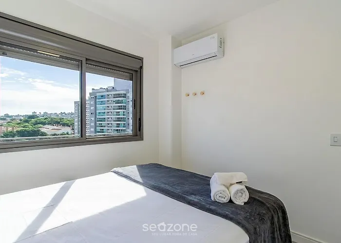 Apartamento Apto. C/piso Aquecido Em Cond. C/ Piscina Mcp1004